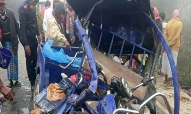 মানিকগঞ্জে বাসের ধাক্কায় নিহত ১