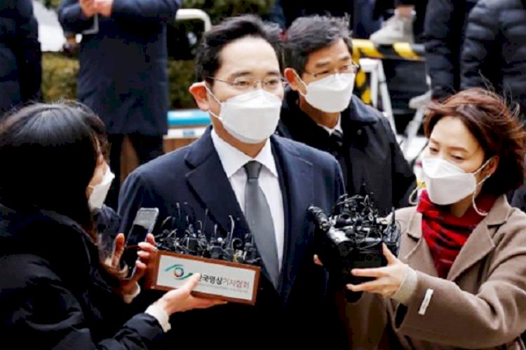 টেক জায়ান্ট স্যামসাং প্রধানকে কারাদণ্ড