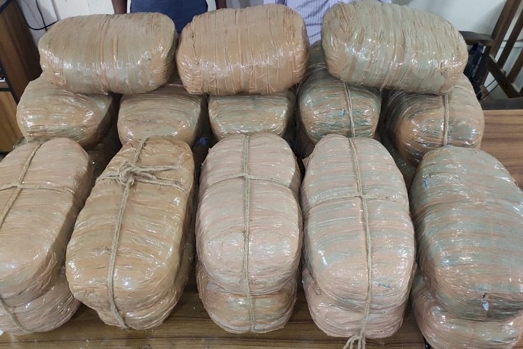 ৭০ কেজি গাঁজাসহ তিন মাদক ব্যবসায়ী গ্রেপ্তার