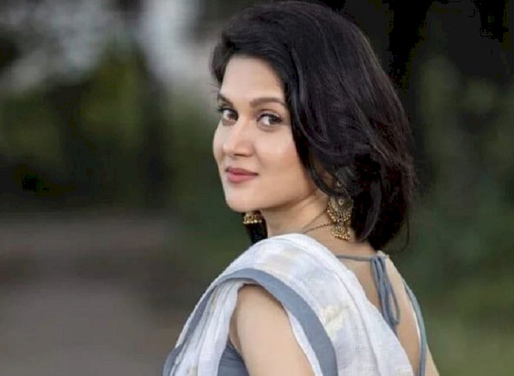 কার উপর রাগ এতো মিথিলার 