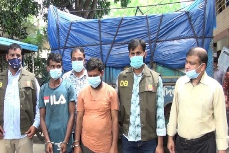 শালা-দুলাভাইয়ের লবণের ট্রাকে ইয়াবা, ট্রিপে আয় ৭ লাখ টাকা