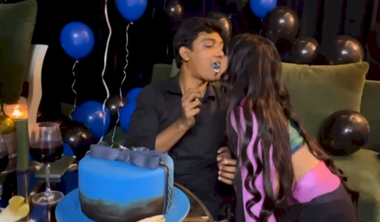 পরীমণি-সাকলায়েনের চুমুর ভিডিও ভাইরাল