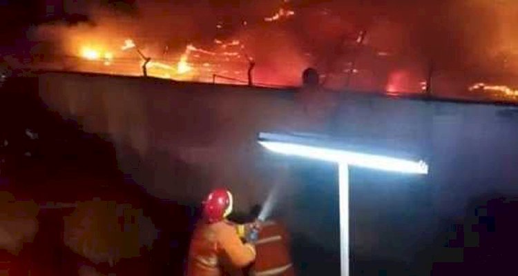 ইন্দোনেশিয়ায় কারাগারে আগুন, নিহত অন্তত ৪০