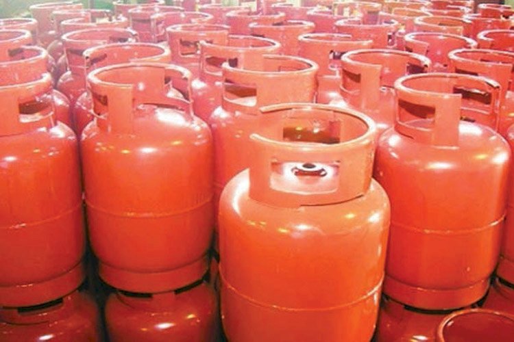 এলপিজি গ্যাসের দাম কমলো